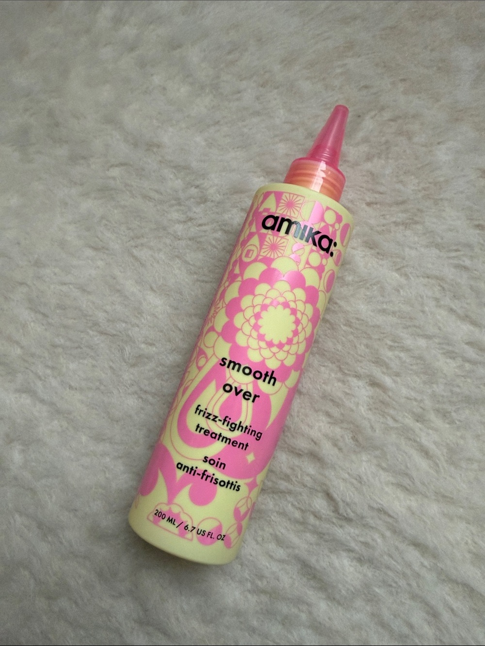 Amika Smooth over Frizz fighting treatment